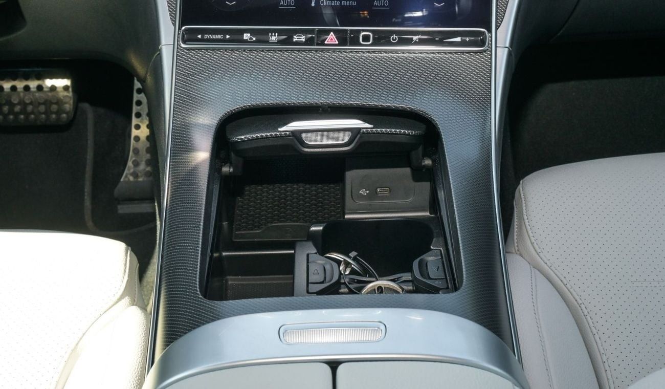 مرسيدس بنز C 200 Perfect condition Mercedes-Benz C200 Night Package / HUD / 2023 / 19" Alloy Wheels