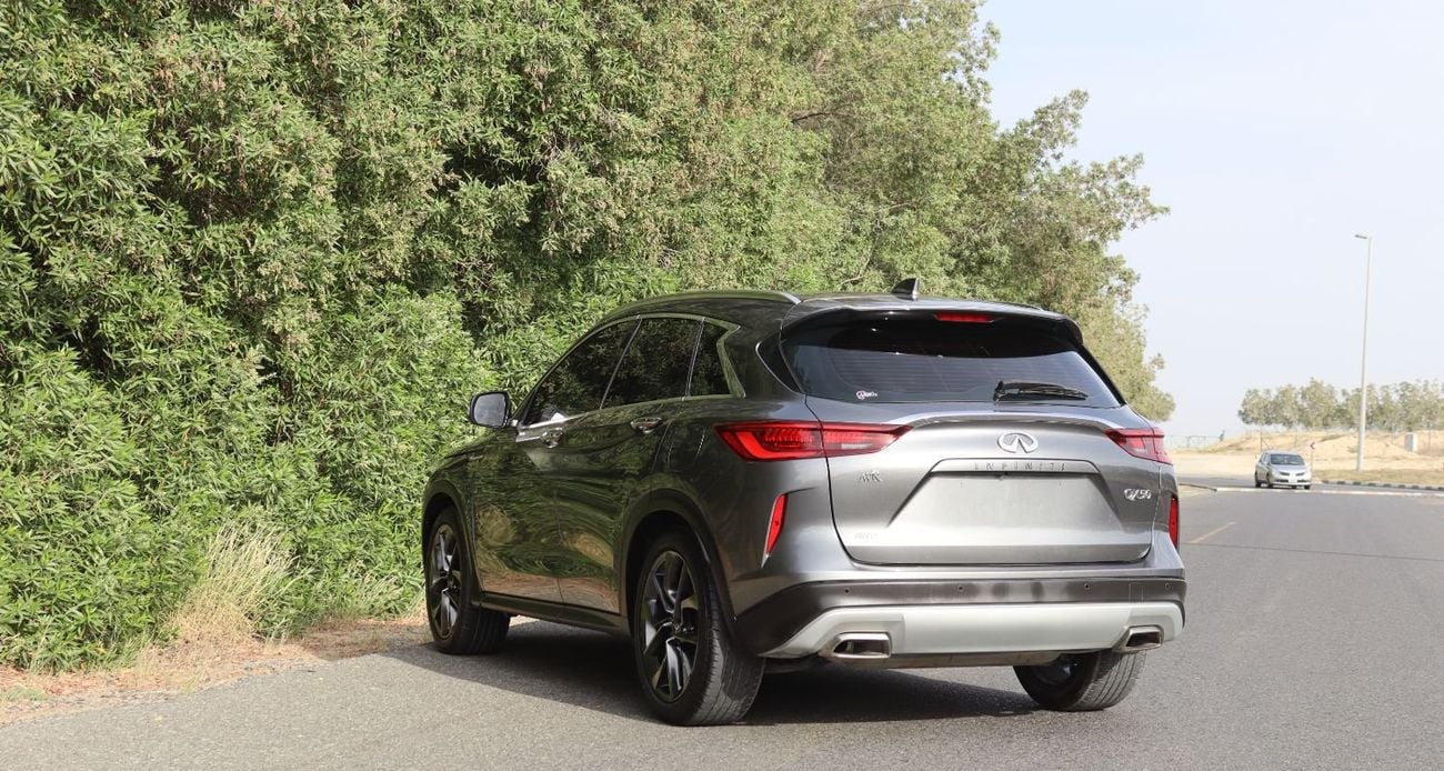 Infiniti Q50 Luxe 3.0L Infiniti Q50 - 2022 - GCC - Full Option - Accident-Free - 6 (V) - 3.0L - Excellent Conditi