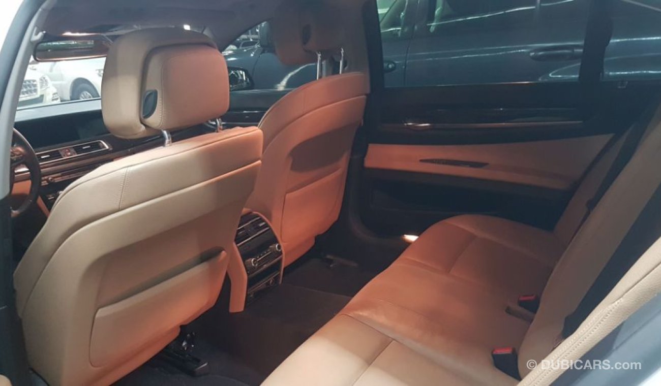 BMW 740Li BMW 740 LI 2012 GCC in excellent condition