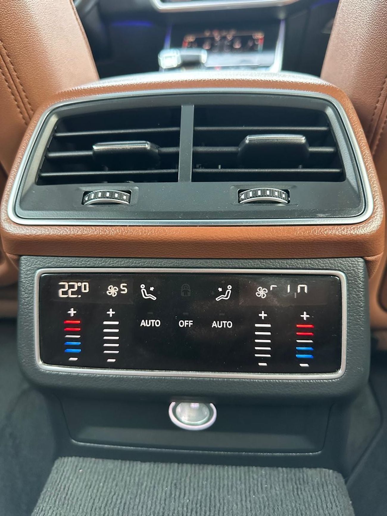 أودي A6 55 TFSI S-LINE