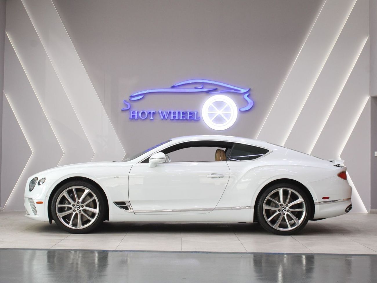 بنتلي كونتيننتال جي تي 4.0T V8