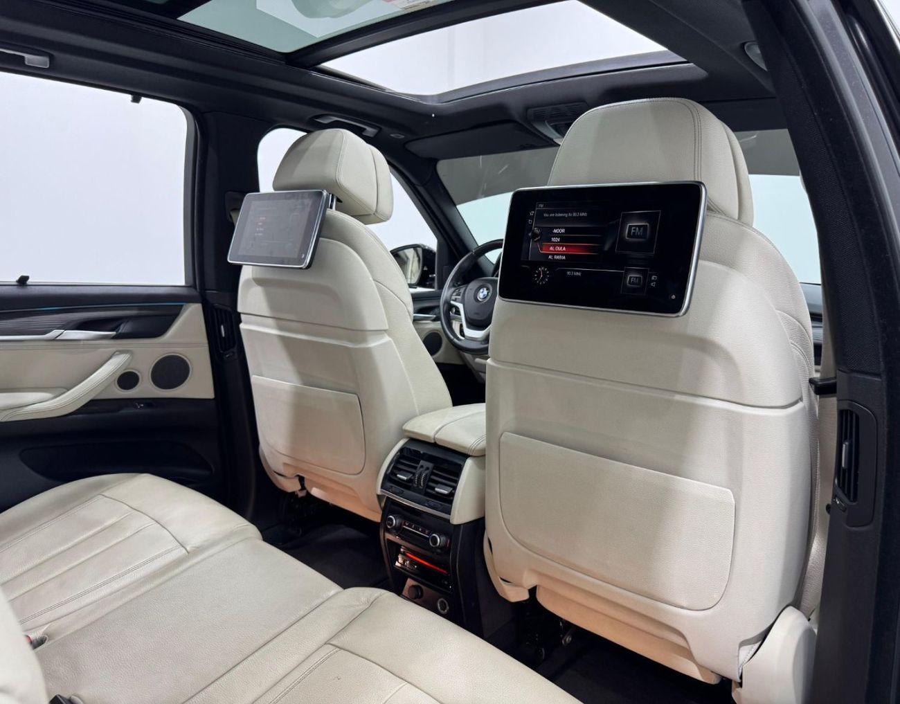 BMW X5 35i Exclusive 3.0L (7 Seater) 2017 BMW X5 xDrive35i, Feb 2025 BMW Service Pack, Full Options, 7 Seat