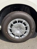 Toyota Hiace GL TOYOTA HIACE 6 SEATER GLASS VAN