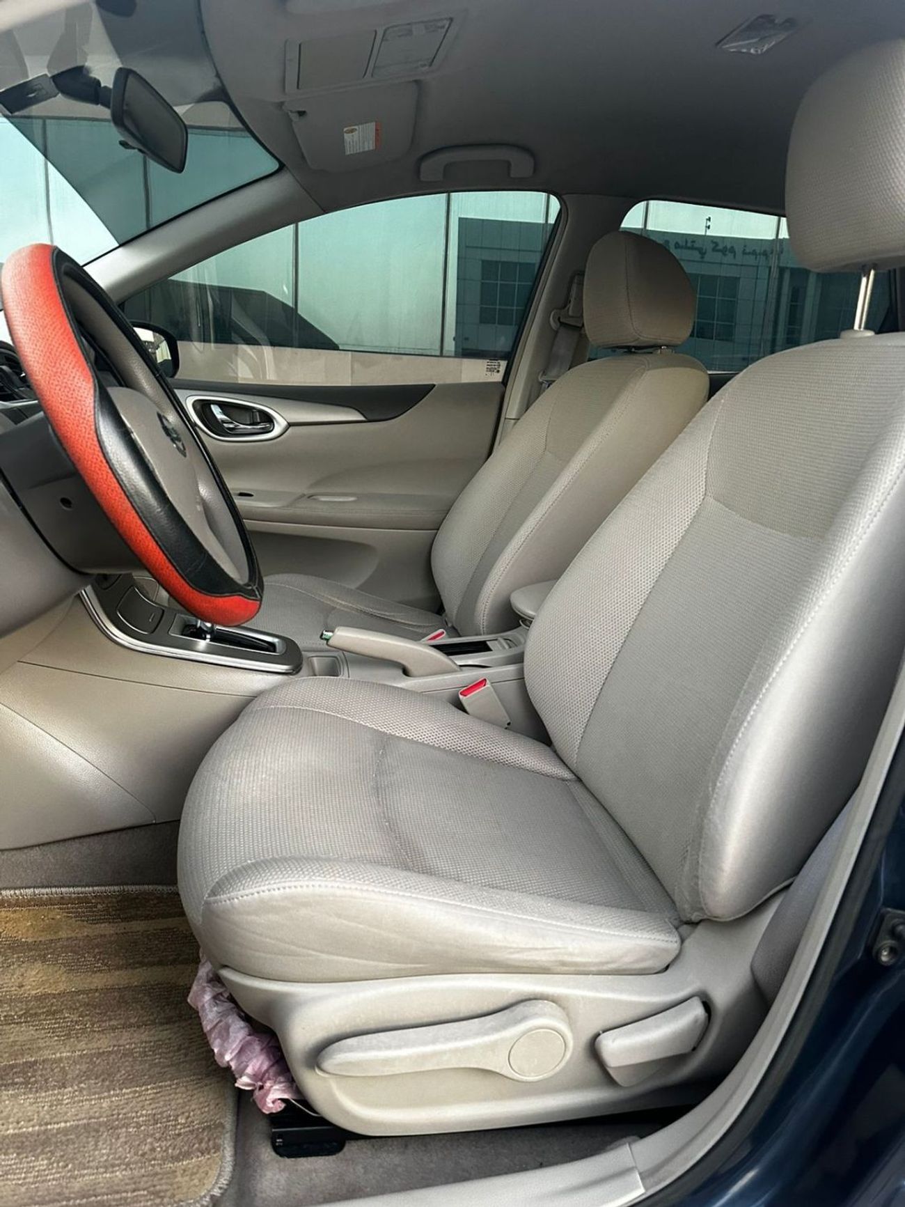 Nissan Tiida SV