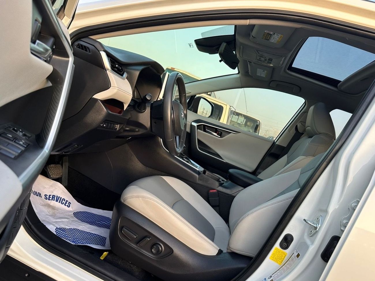 Toyota RAV4 VXR HEV 2020 RAV4 limited Hybrid 4x4