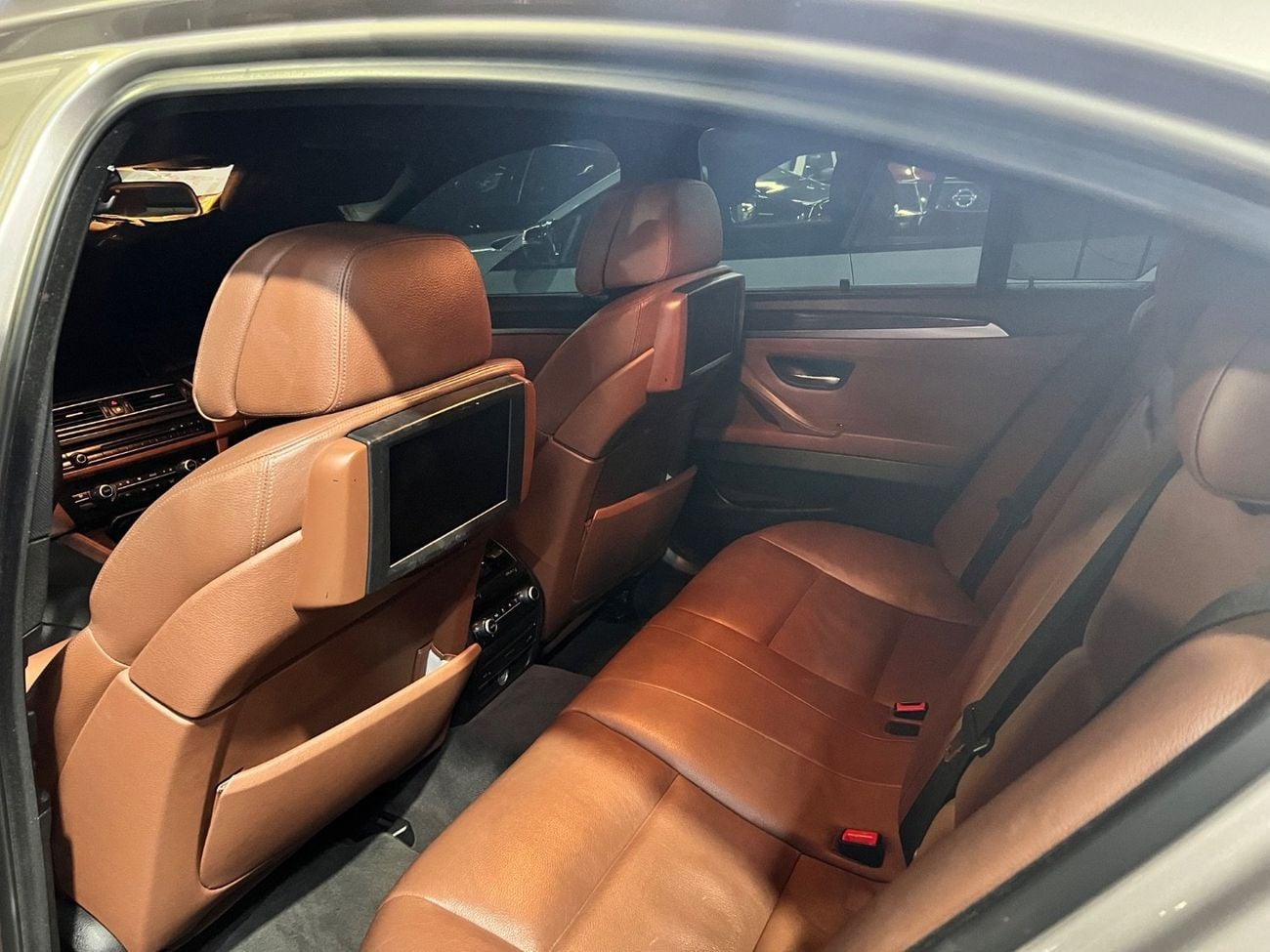 بي أم دبليو 535i Luxury 3.0L