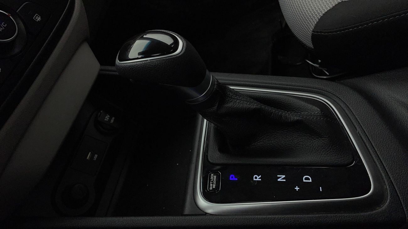 Hyundai Accent SMART 1.6 | Zero Down Payment | Home Test Drive