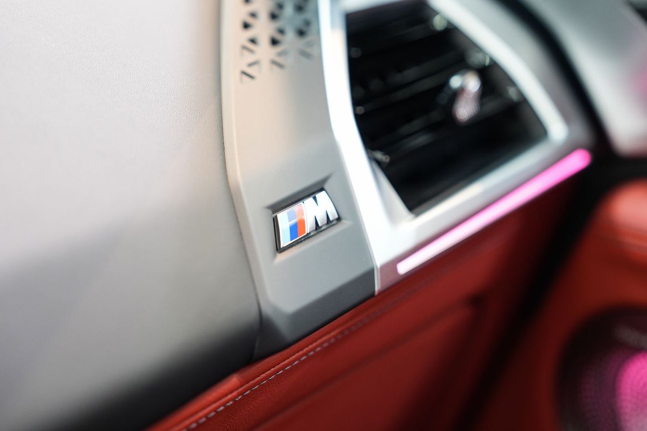 بي أم دبليو XM 2025 BMW XM Label, BRAND NEW, Bowers N Wilkins Audio, Dealer Warranty + Service!!