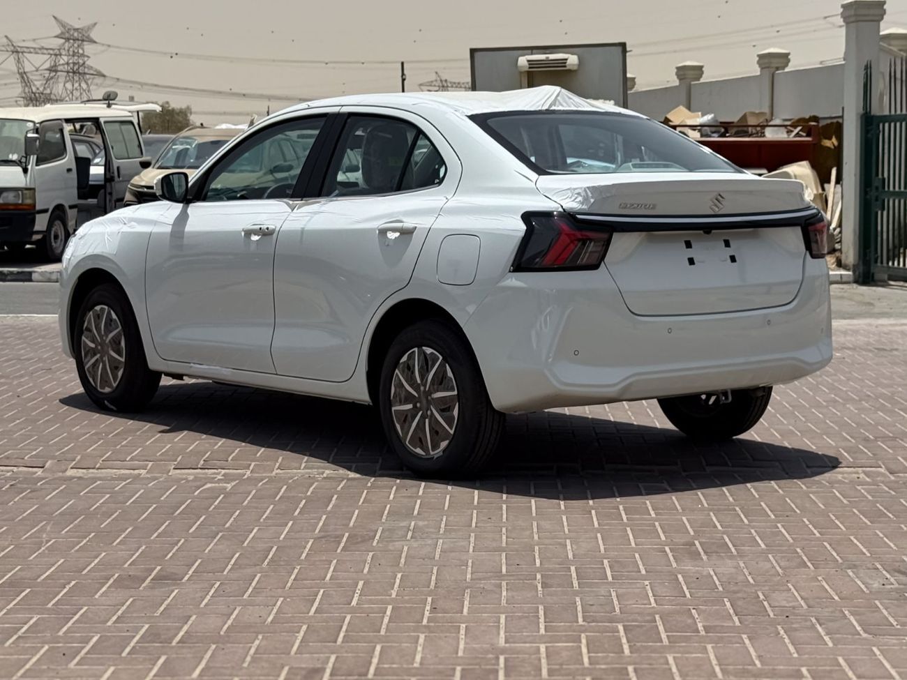 سوزوكي دزاير 2026 GLX 1.2-litre 4-cylinder petrol engine - 5 Speed AT - 9 inch Touchscreen - EXPORT