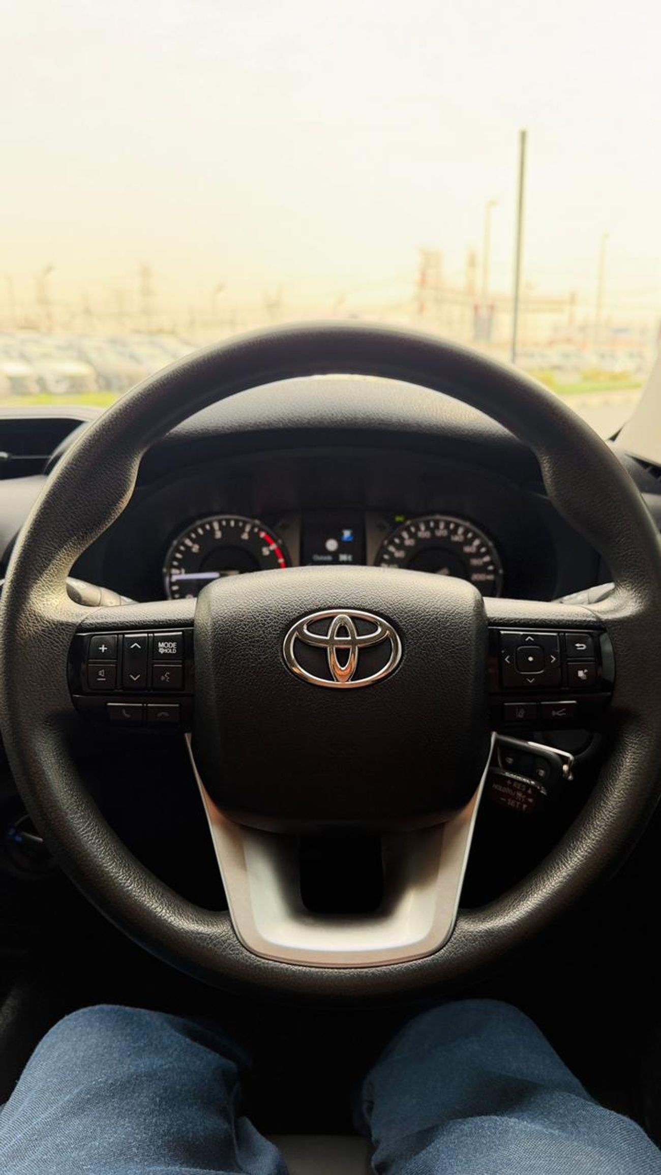 تويوتا هيلوكس 2022| 2.8L DIESEL ENGINE | AT | RHD | HEAVY BULL BAR WITH FOCUSED LED LIGHTS | DUAL BULL BAR ANTENNA