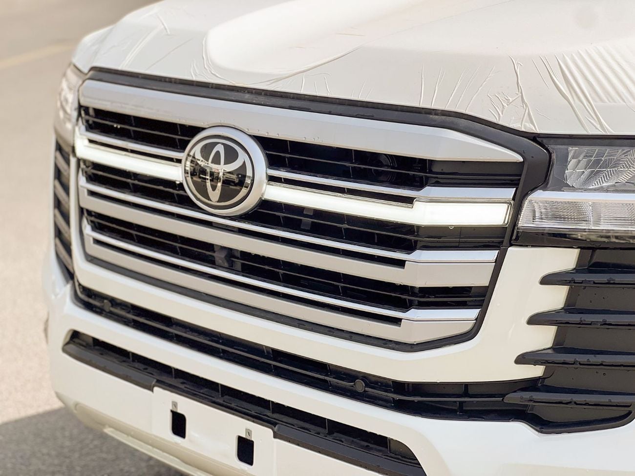 تويوتا لاند كروزر GXR EXPORT ONLY - 2026 LC300 GXR 4.0L (GCC Specification)