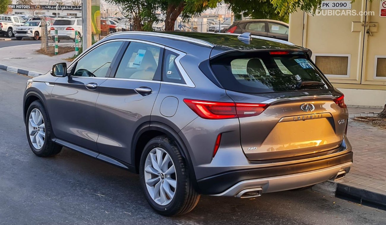 إنفينيتي QX50 Luxury Essential AWD 2019 GCC 0Kms