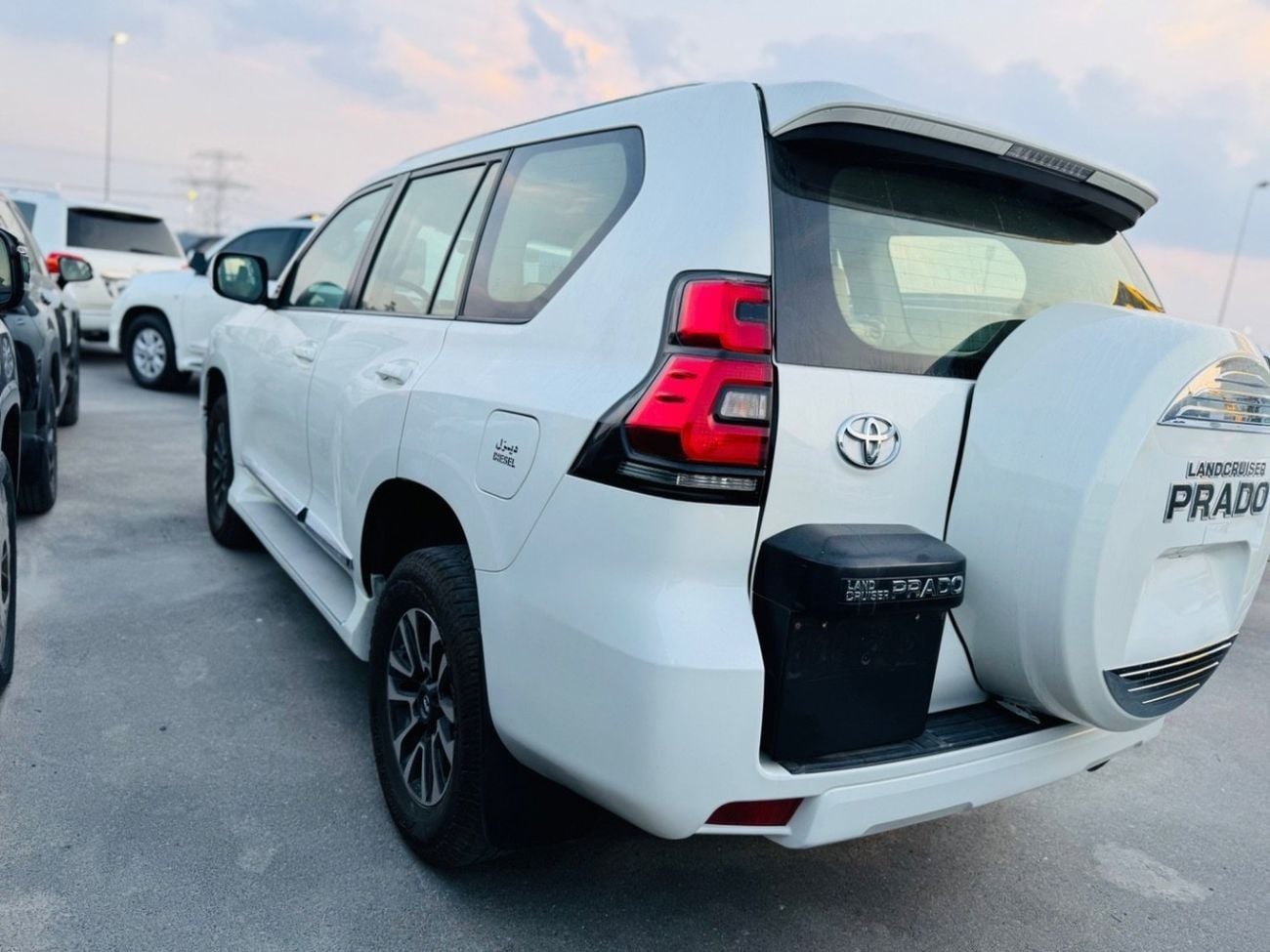 Toyota Prado TX-L Toyota prado 2018 GXR 2.8 diesel