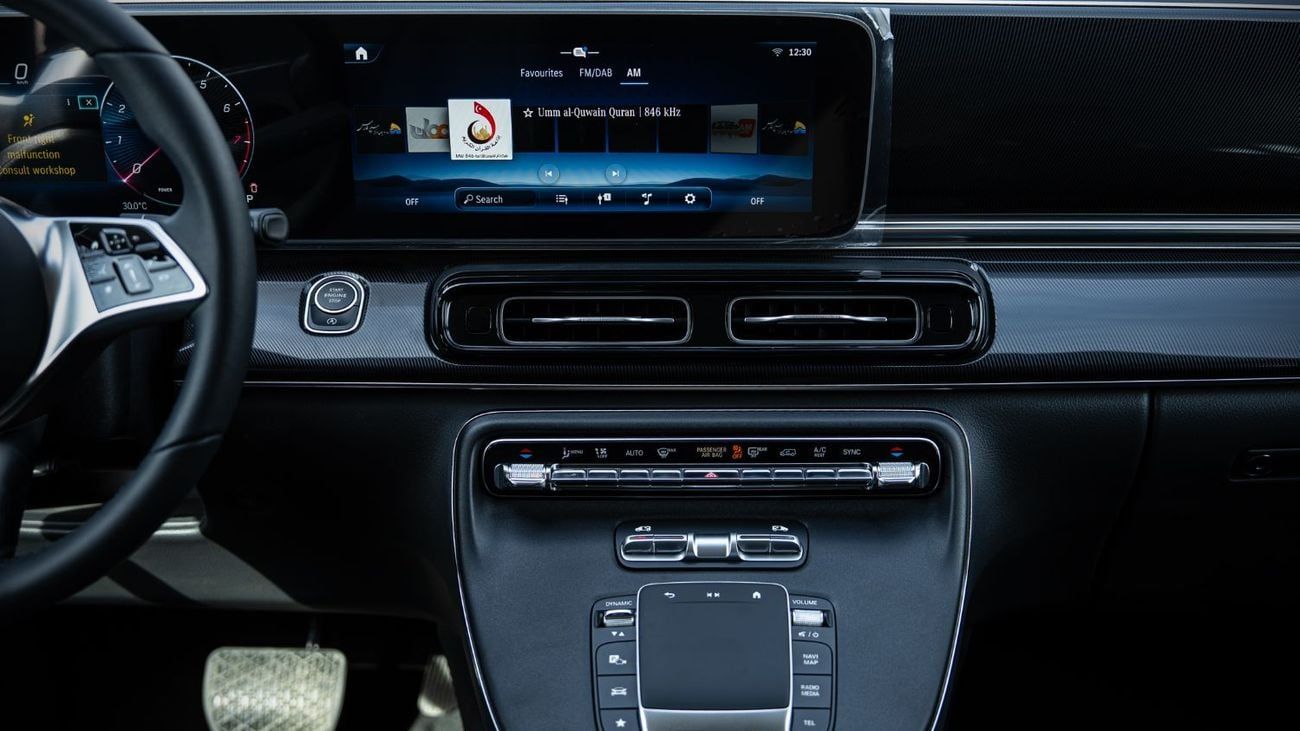 Mercedes-Benz V 300 Extra Long 2.0L - Black Inside Black | Export Only