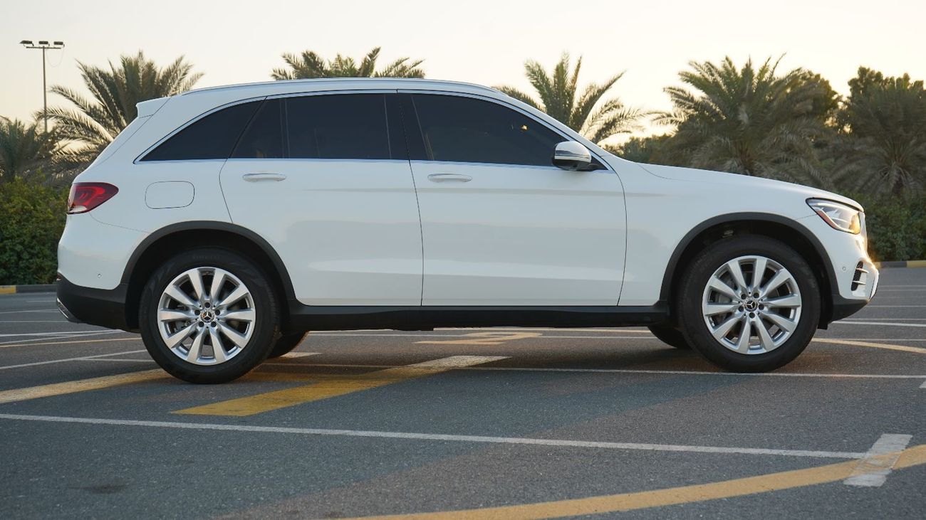 Mercedes-Benz GLC 300 3years warranty, 2 years free service, free registration, contact number 0507273386