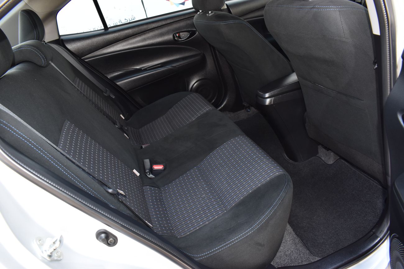 Toyota Yaris AED 978 PM | 1.5L SE SEDAN GCC WARRANTY