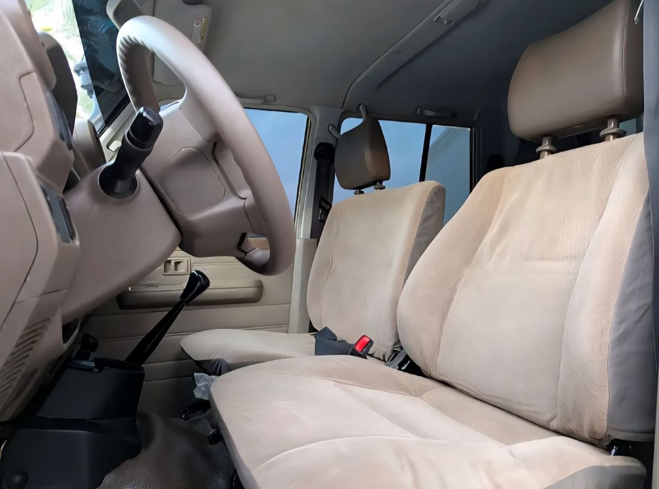 تويوتا لاند كروزر بيك آب LHD Standard Double Cabin 4.5L V8 1VD-FTV Diesel Engine 4WD Manual Gear 5 Seats 4 Doors