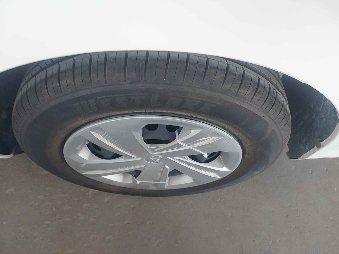 تويوتا يارس E 1.5 | بدون دفعة مقدمة | اختبار القيادة في المنزل