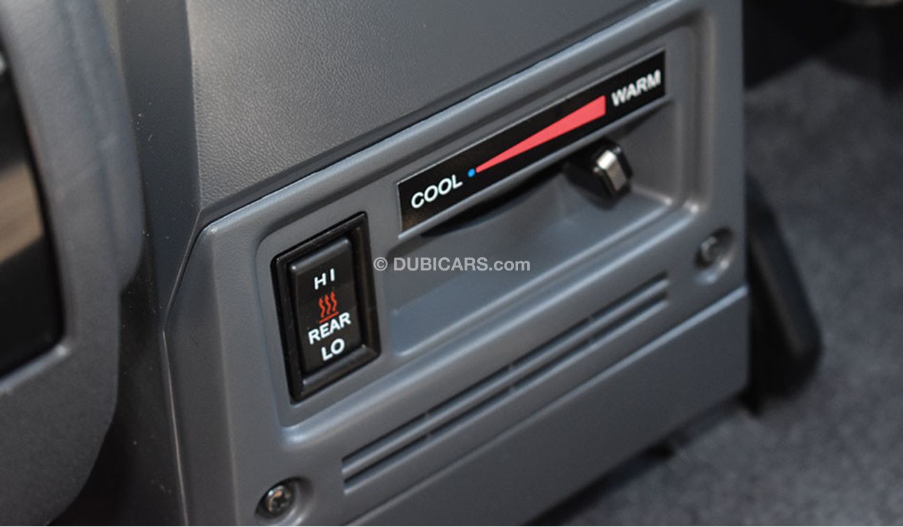 تويوتا لاند كروزر Hard Top (76) 4.2 Diesel, 9 seats with rear difflock, winch EX ANTWERP