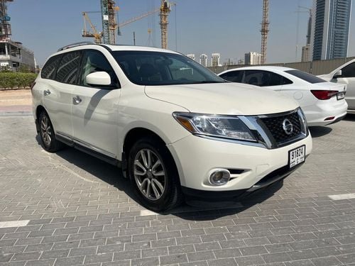 Nissan Pathfinder SL 3.5L (260 HP) 4WD SL * NO ACCIDENTS * LEATHER * 7 PASSENGER * NAVIGATION *