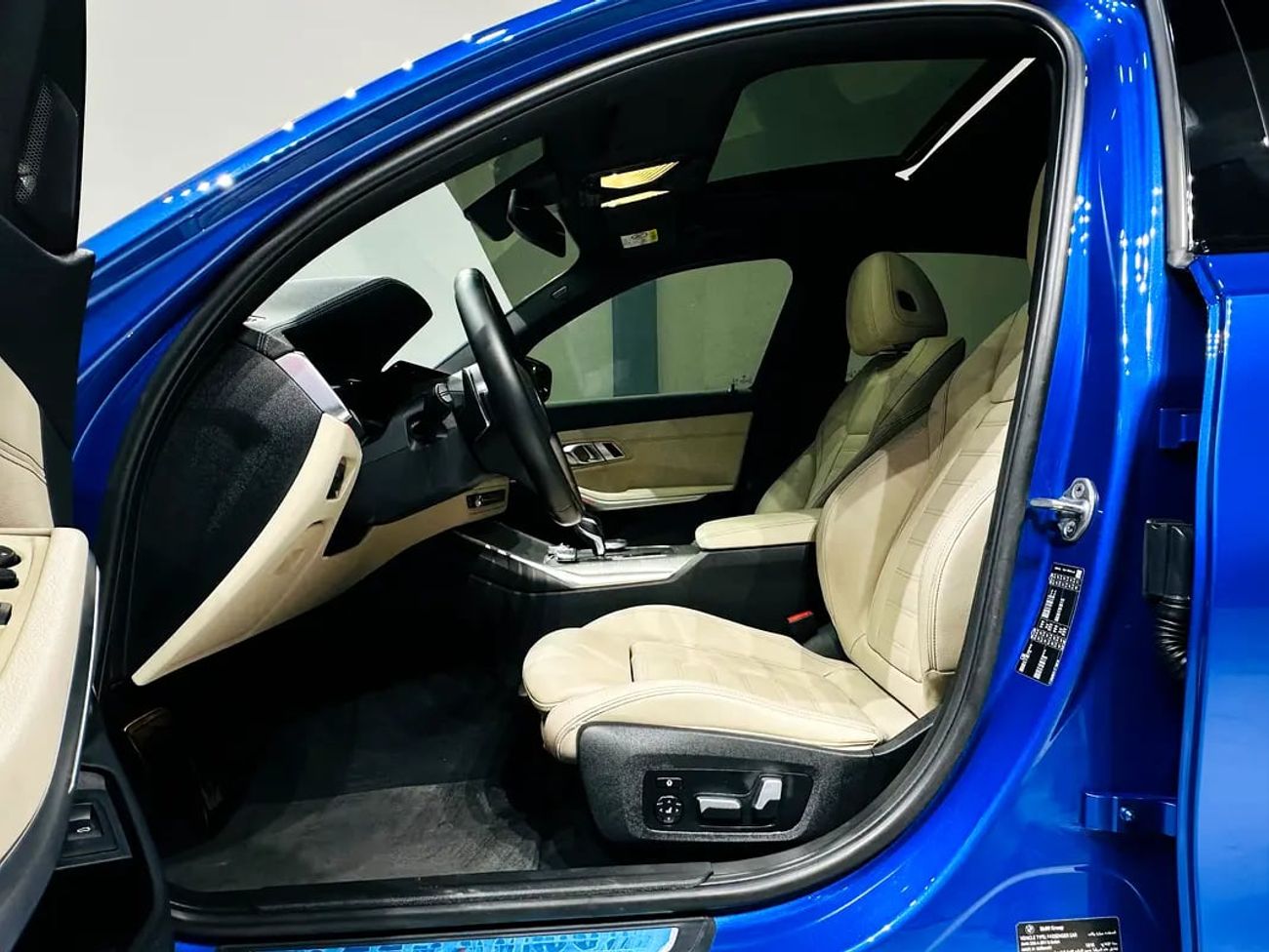 BMW 330i 330i MSPORTS GCC SPECS FULL SERVICE HISTORY FROM AGENCY WITH ONE YEAR WARRANTY 79K