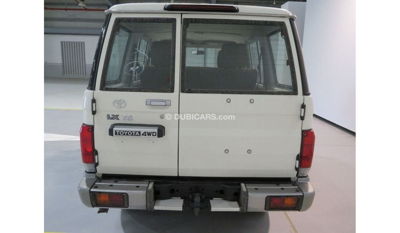 Toyota Land Cruiser 70 LC76 LX-E (5-Door) 4.0L V6 Petrol Standard-Option