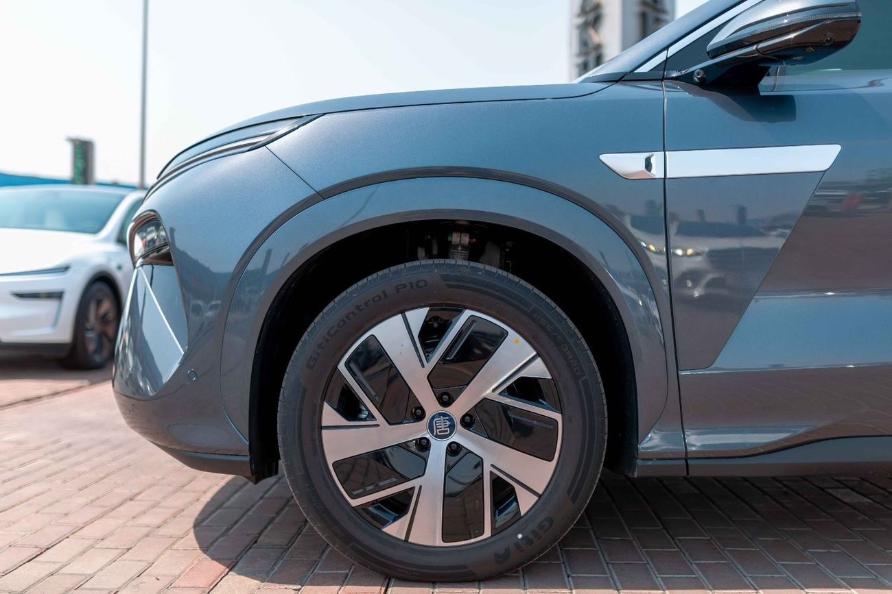 بي واي دي تانغ ل EV RWD