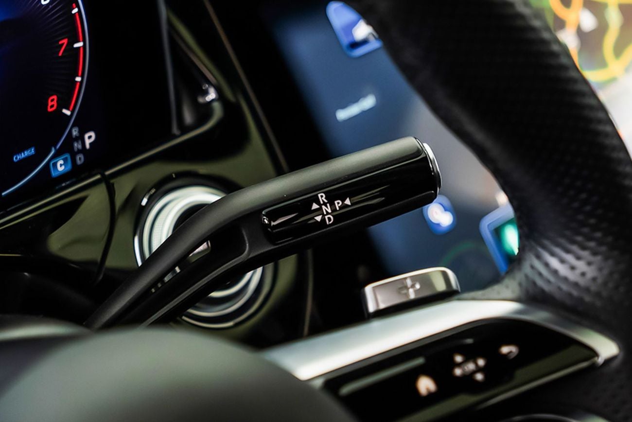 Mercedes Benz E300 PREMIUM