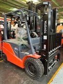 Toyota Fork lift TOYOTA 3.0 TON 3 STAGE ELECTRIC FOUR WHEEL FORKLIFT MODEL 8FBN30. (Export Only)