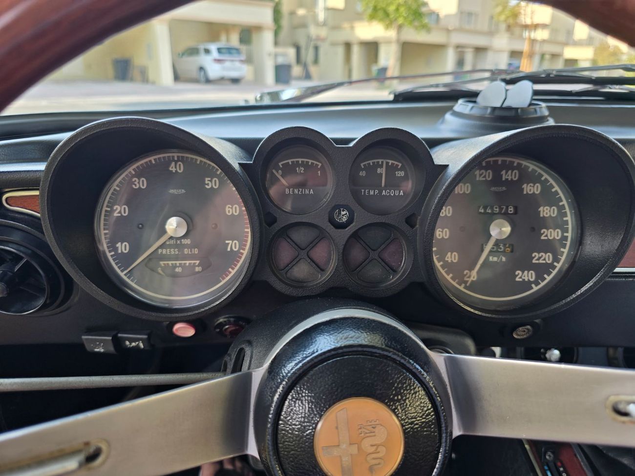 Alfa Romeo GTV ALFA ROMEO GTV 2000 L