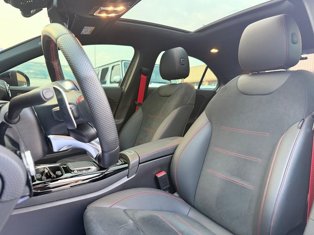 مرسيدس بنز A 35 AMG 4MATIC