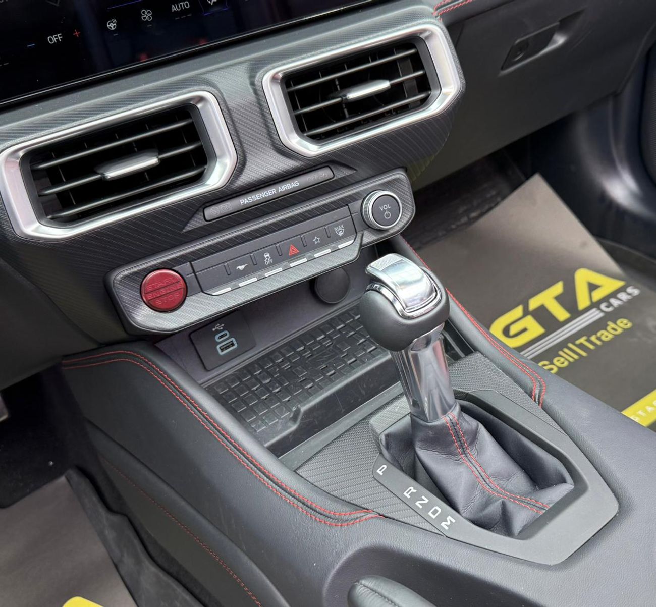 Ford Mustang GT Premium 5.0L (435 HP) Convertible A/T 2024 Ford Mustang GT Premium Cabriolet, April/2029 Ford War