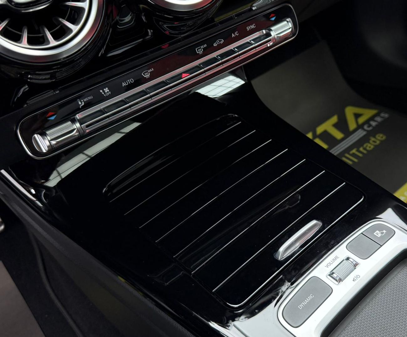 Mercedes-Benz A 35 AMG 4MATIC 2023 Mercedes Benz A35 AMG 4MATIC, 2028 MB Warranty + Service Pack, Full MB Service History, 