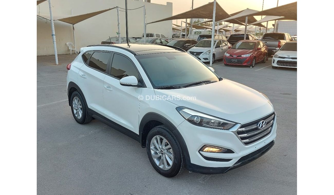 هيونداي توسون SE هيونداى توسان 2017 خليجي بحاله ممتازه 2000 سي سي