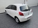 Toyota Yaris BASE