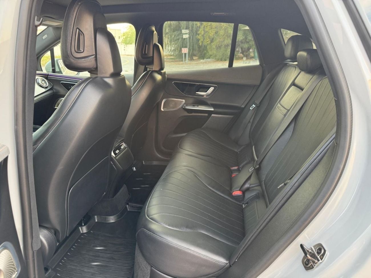 مرسيدس بنز EQE 350 SUV MERCEDES-BENZ EQE 350 SUV | 4 MATIC, FULL OPTION | FOR UAE +10% VAT & CUSTOMS