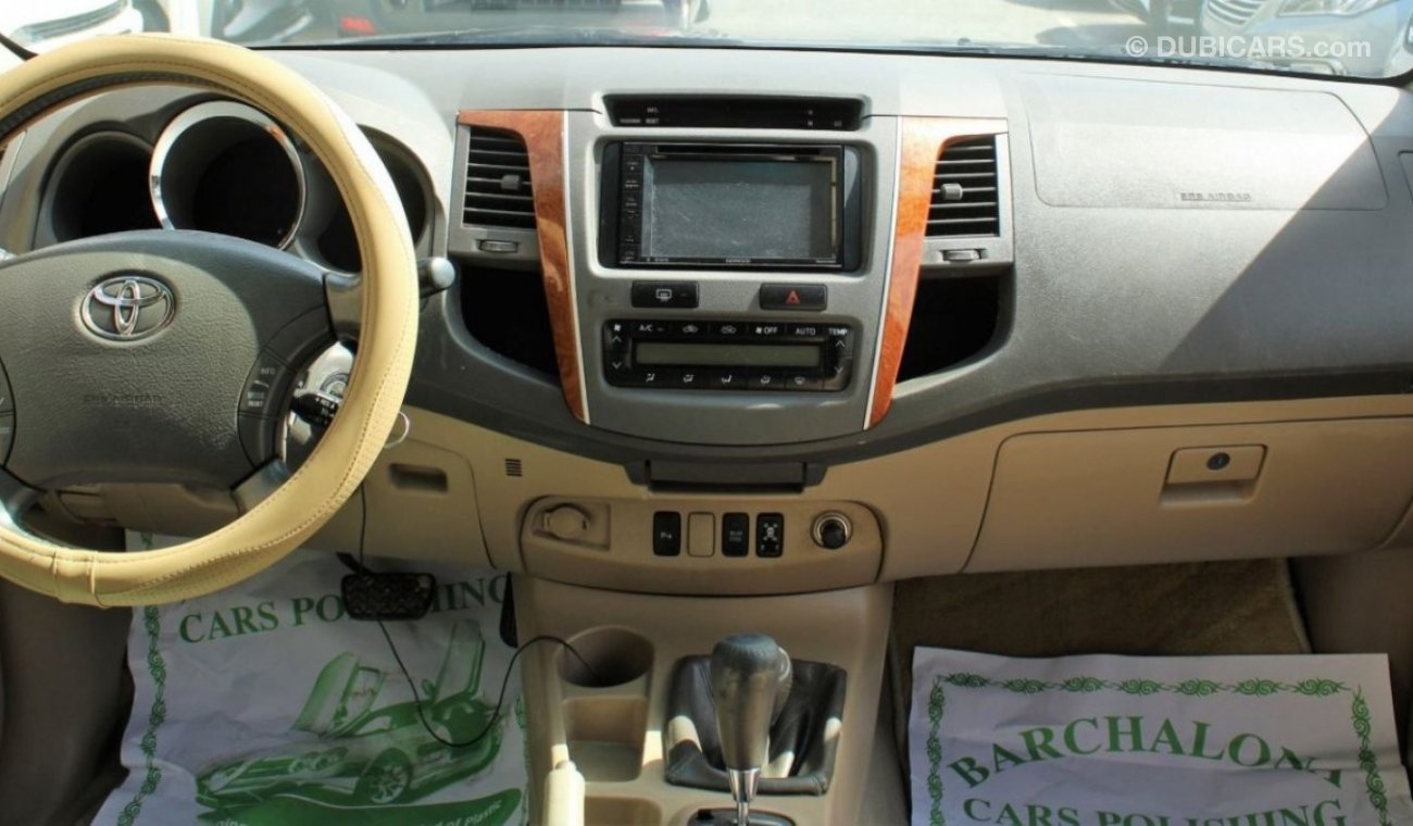 Toyota Fortuner ACCIDENTS FREE - GCC - CAR IS IN PERFECT CONDITION INSIDE OUT