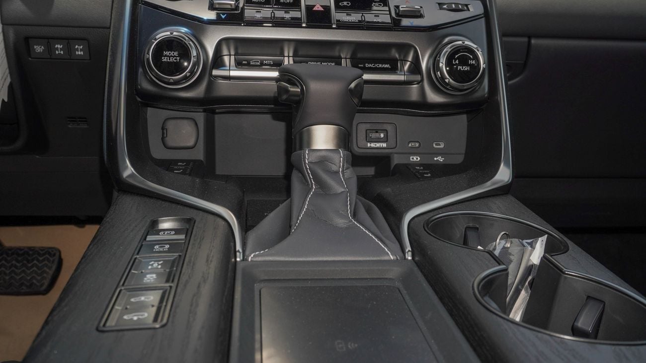 Lexus LX 600 3.5 L V6