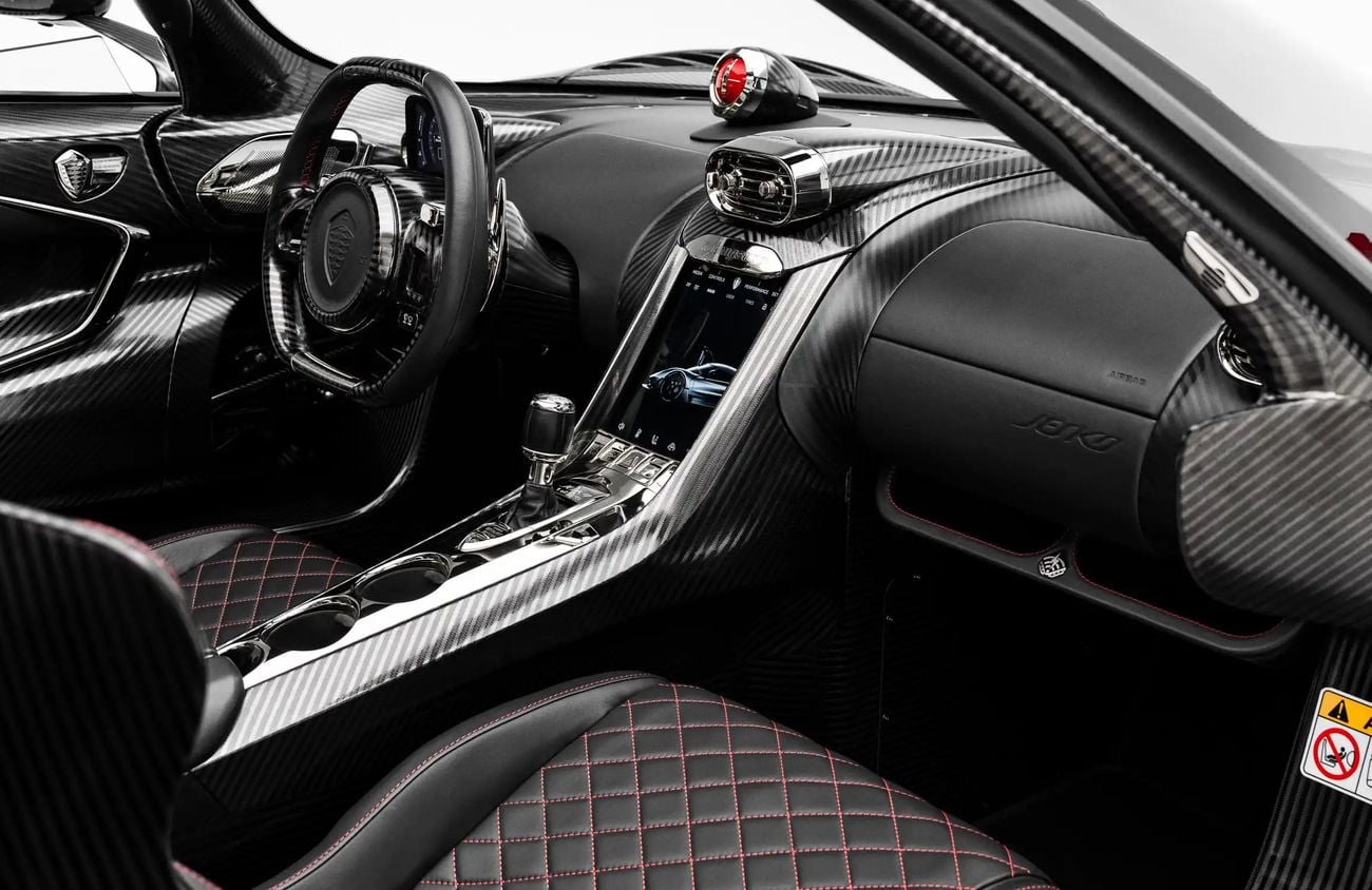 Koenigsegg Jesko 5.0L V8 Twin-Turbocharged Engine | Warranty