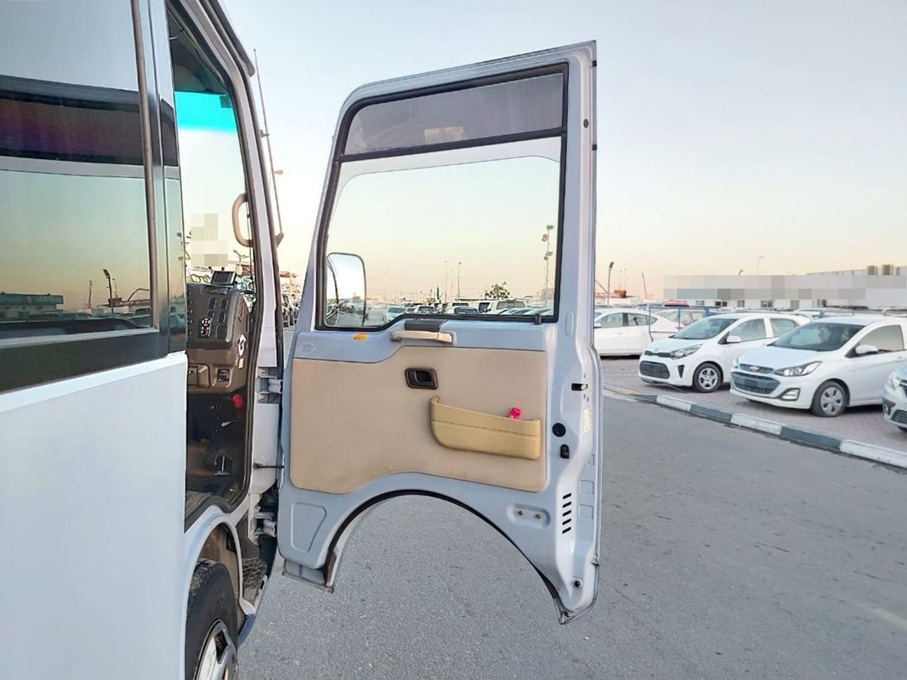 Mitsubishi Rosa MITSUBISHI ROSA BUS RHD 2004 MODEL 5.2 L DIESEL MANUAL(PM00455)