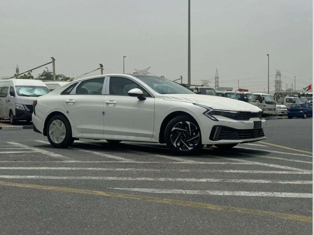 Kia K5 Kia K5 EX Kia K5 2.0L Hybrid | GCC | 2026 |