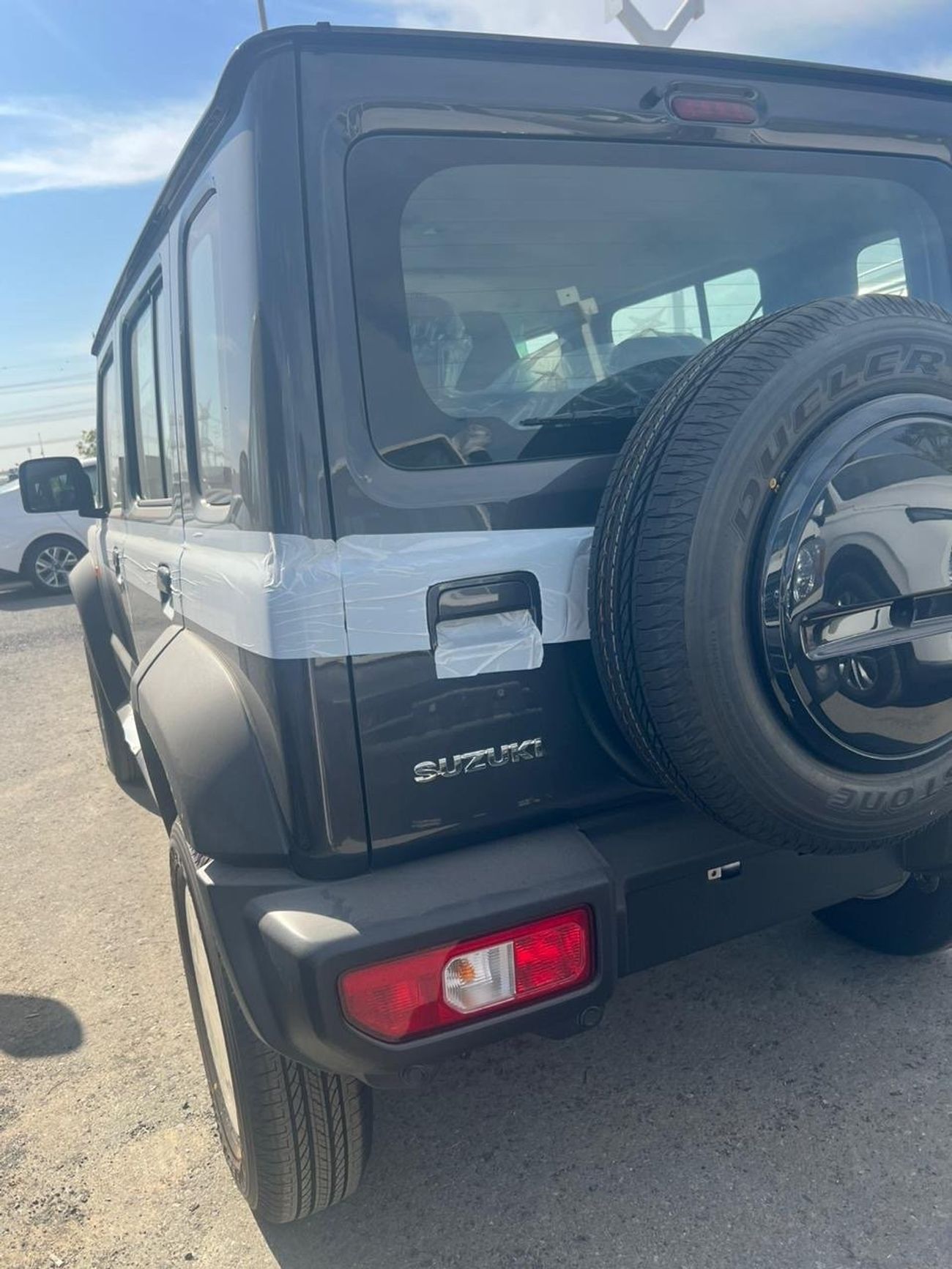 Suzuki Jimny Suzuki jimny 4 Door GLX  2024 Model years  Rims 17