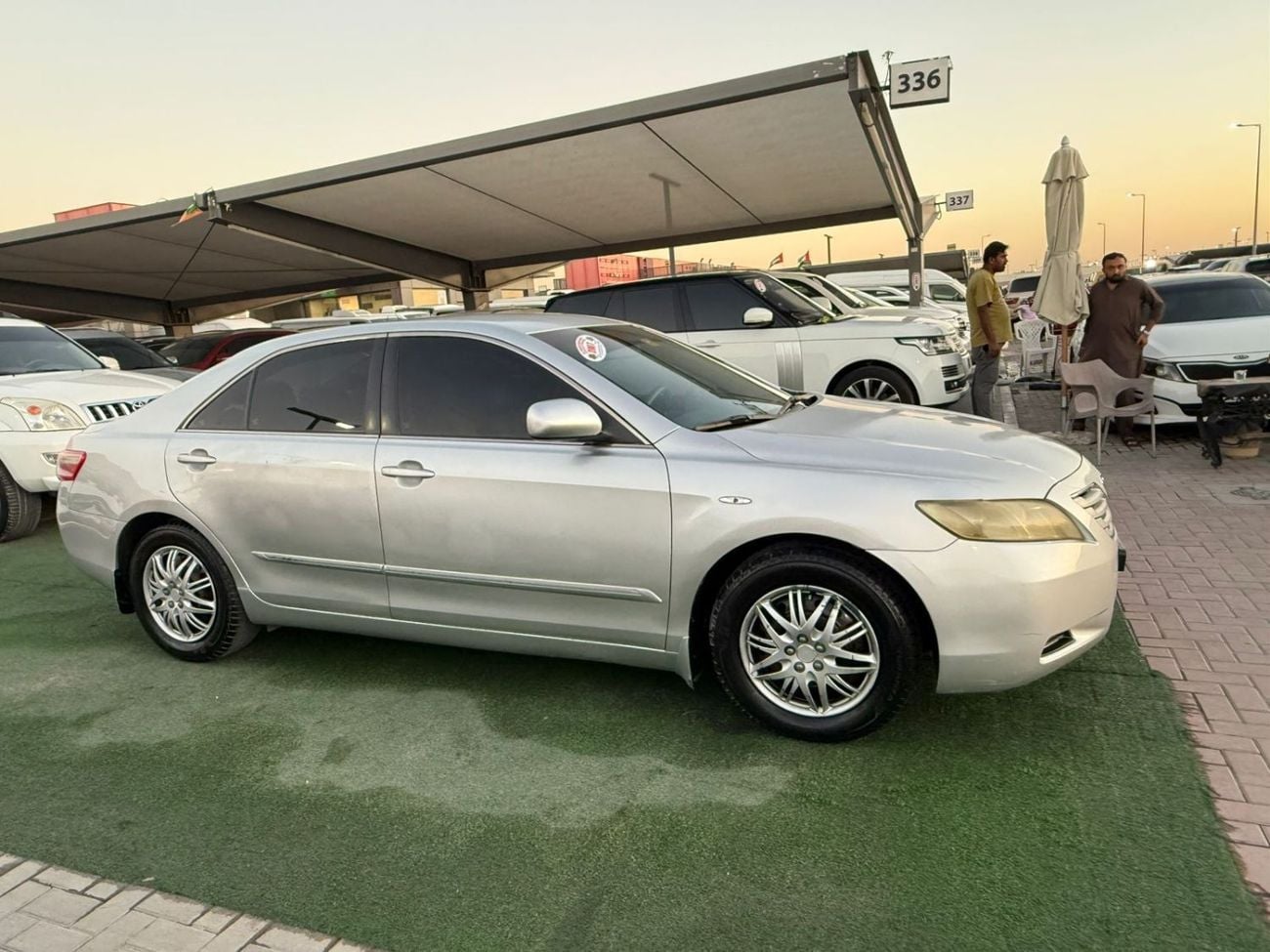 Toyota Camry 4-cylinder, first owner, two original keys