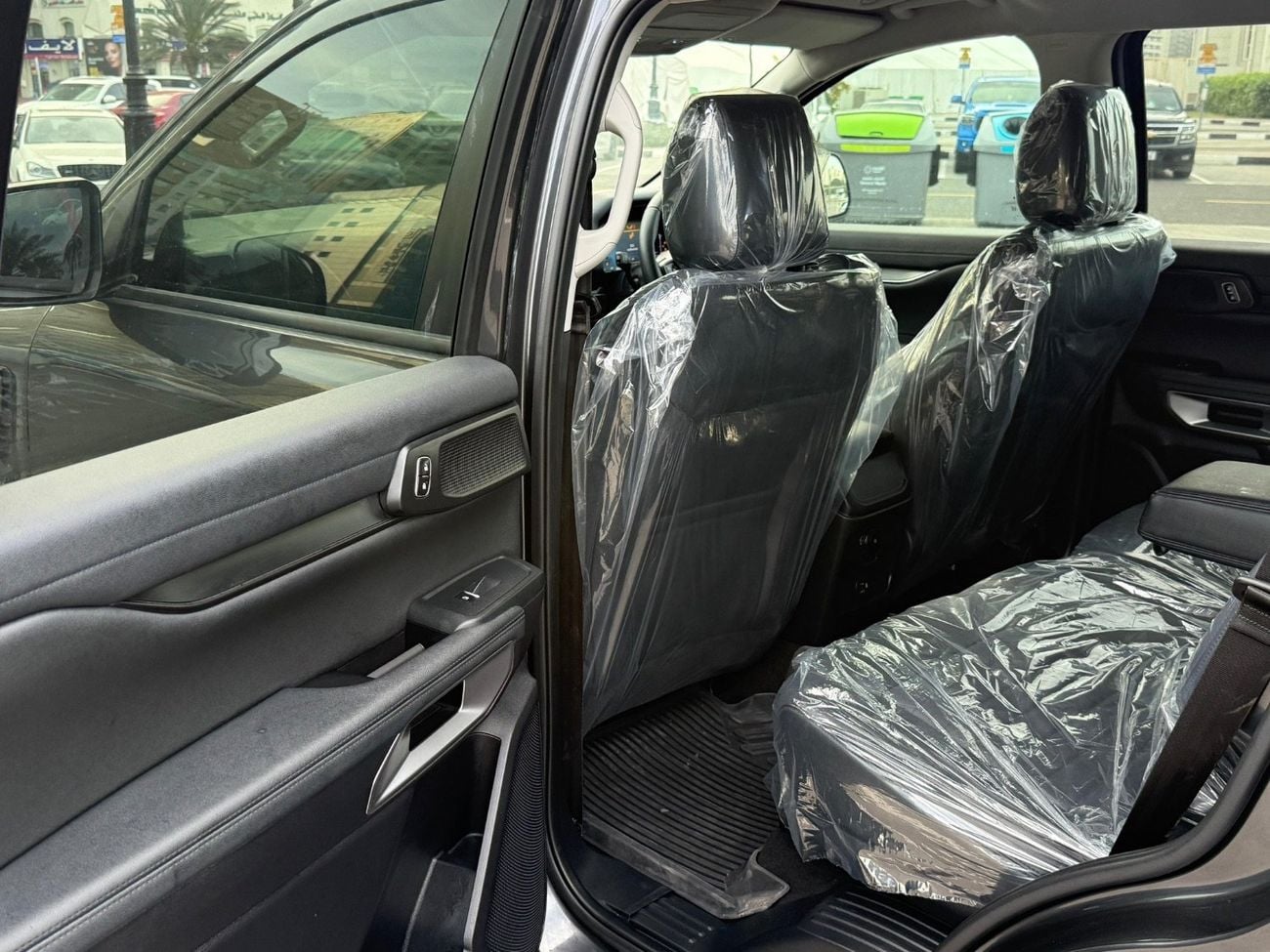 Ford Everest Sport 2.L Bi-Turbo Right Hand Drive