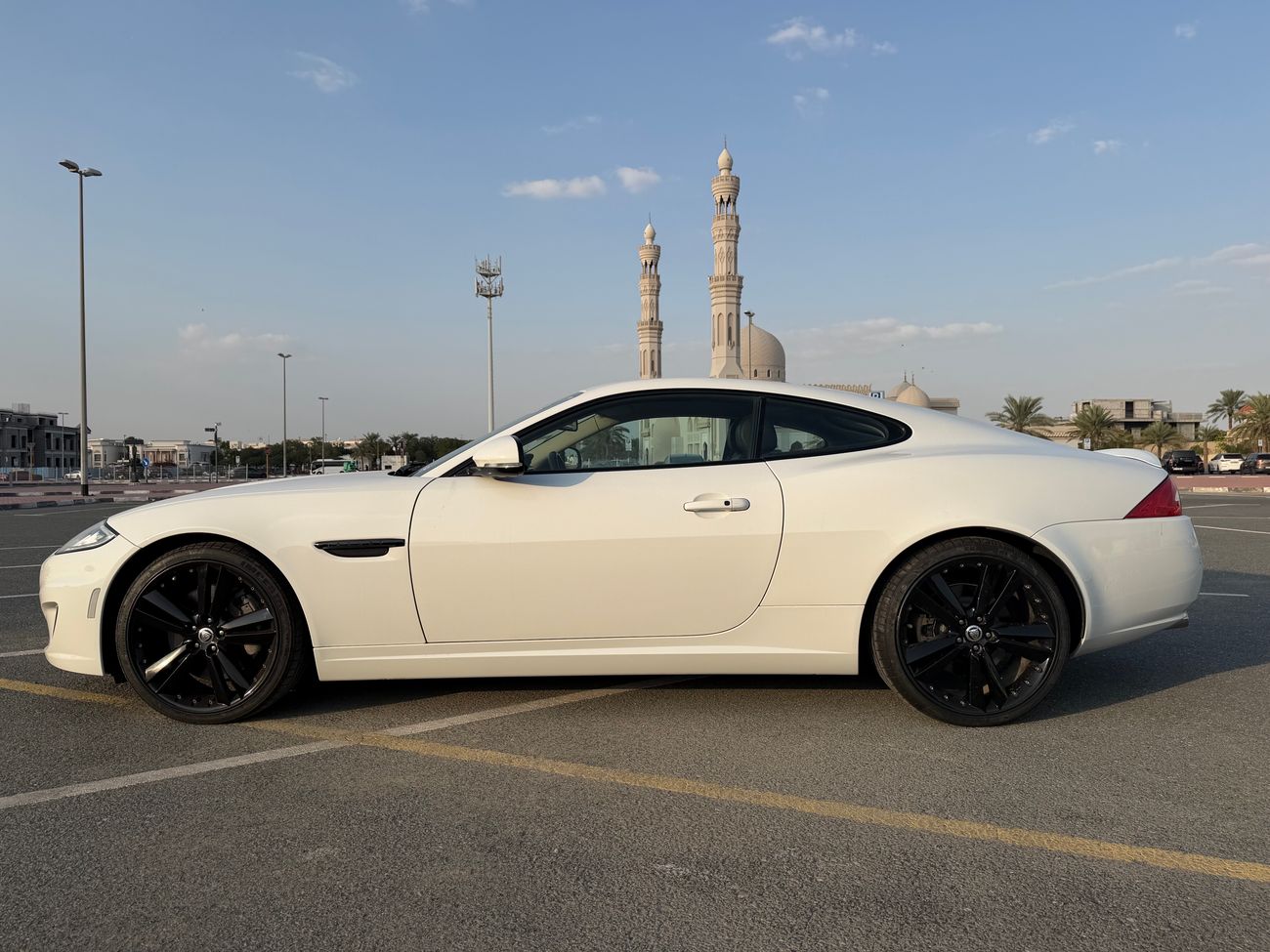 جاكوار XK standards 5.0L