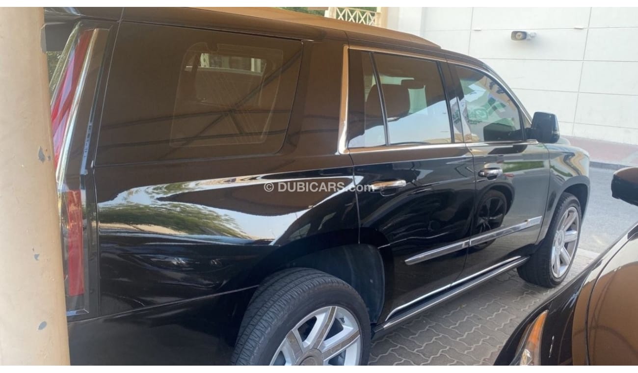 Cadillac Escalade Premium