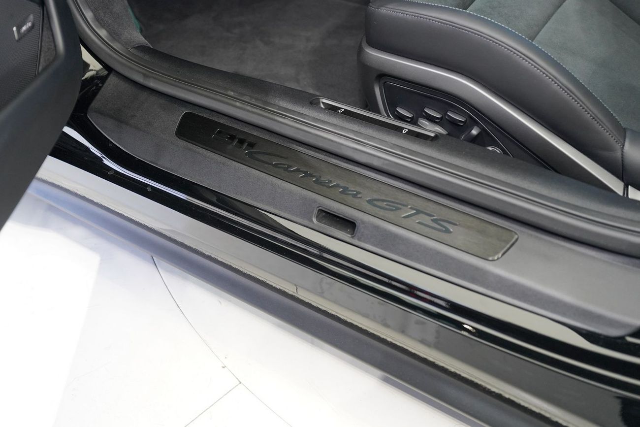 Porsche 911 CARRERA GTS