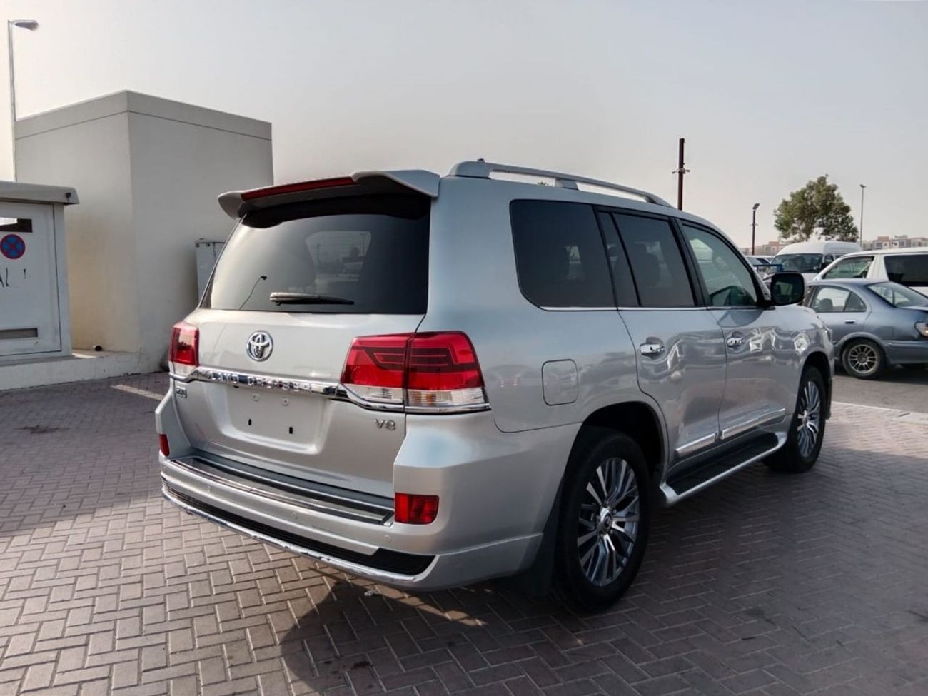 تويوتا لاند كروزر TOYOTA LAND CRUISER RIGHT HAND DRIVE (PM1450)