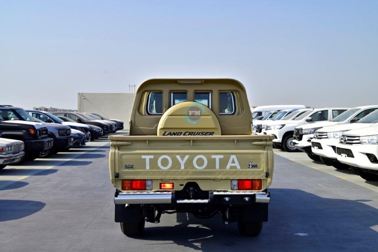 Toyota Land Cruiser Pick Up 79 Double Cab 2.8L Diesel Automatic (Full Option)