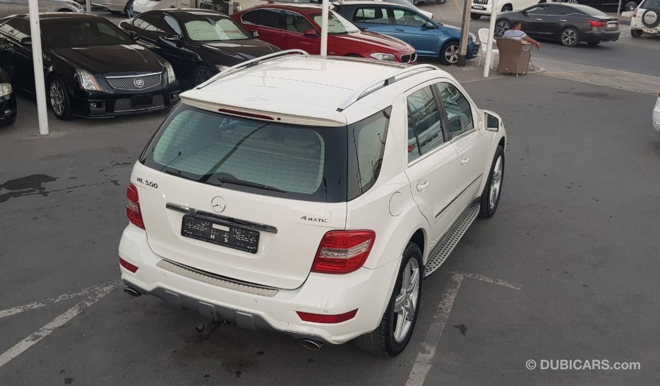 Mercedes-Benz ML 350 Mercedes Benz ML350 model 2011 GCC car prefect condition full option low mileage